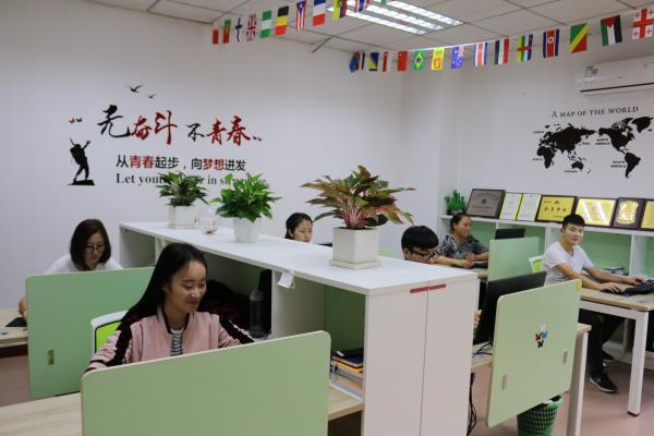 草莓视频官方下载安装IOS草莓视频APP黄版定製團隊